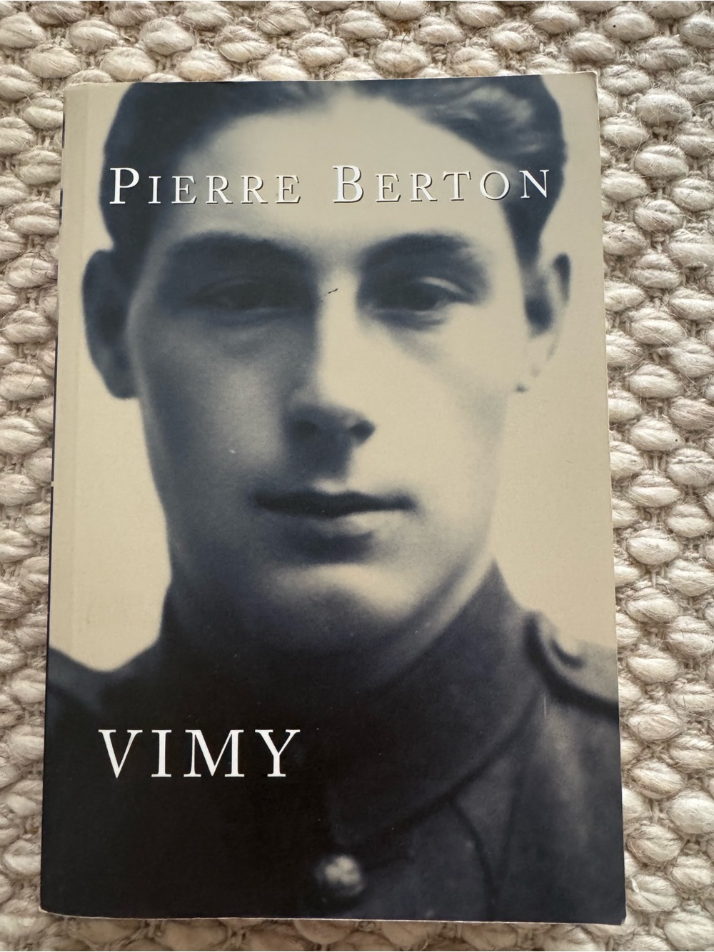 EN Book - Vimy (Pierre Berton)